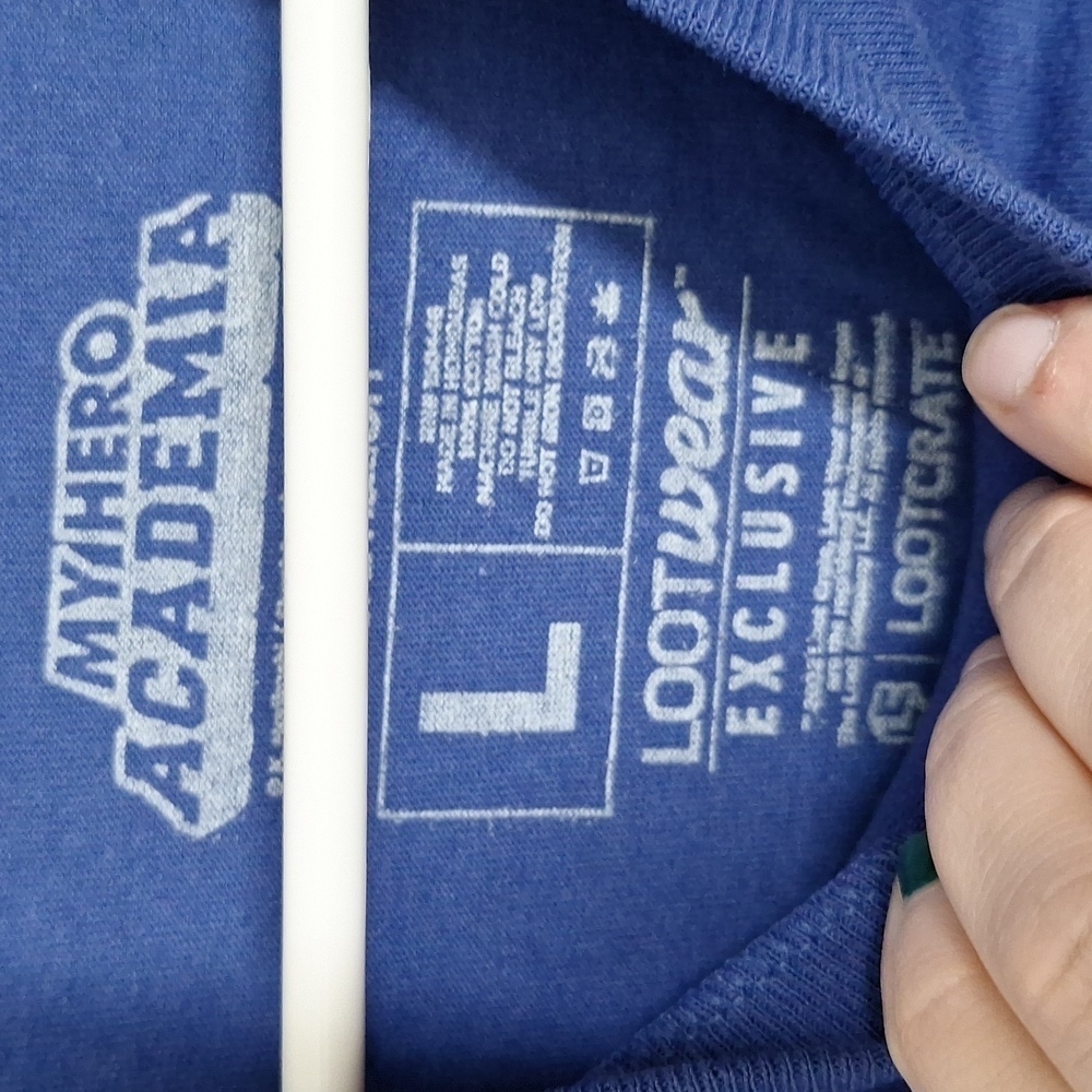 MY HERO ACADEMIA BLUE T-SHIRT SIZE LARGE LOOTCRATE - Picture 3 of 3